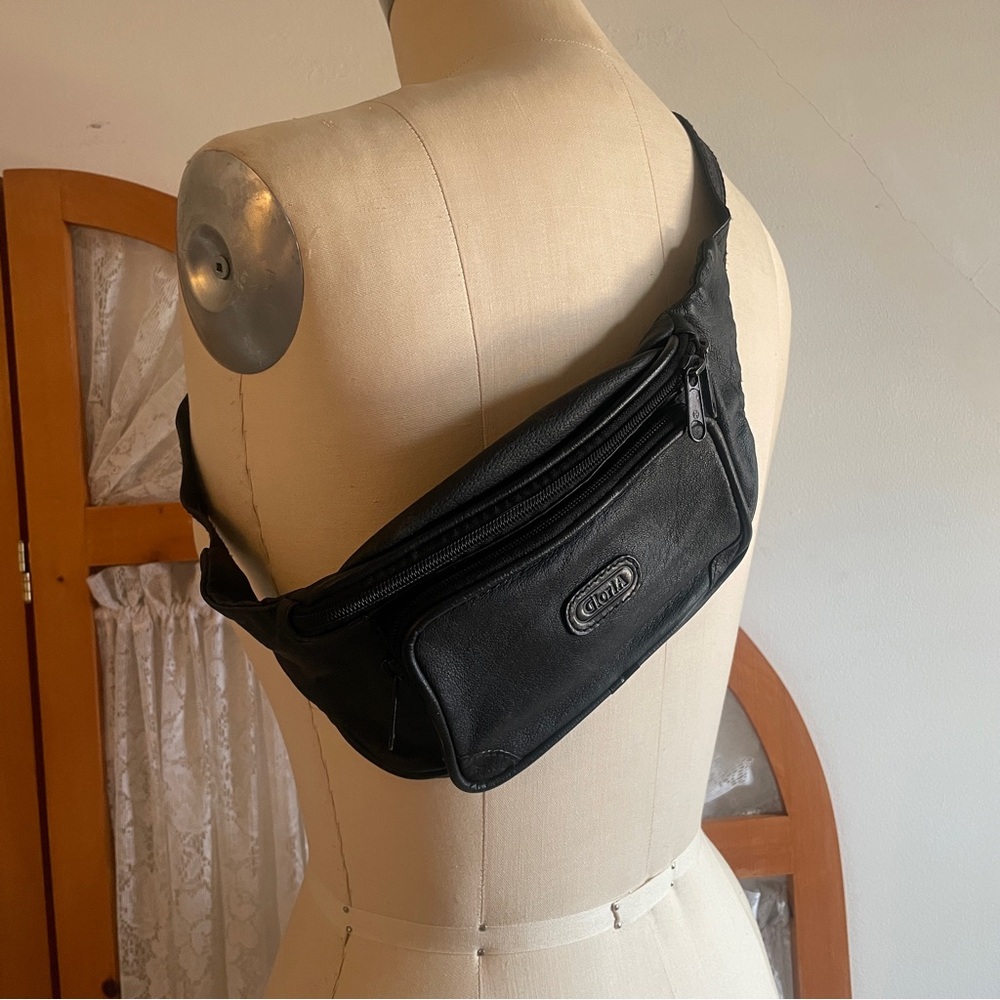 Vintage Gloria Black Leather Fanny Pack